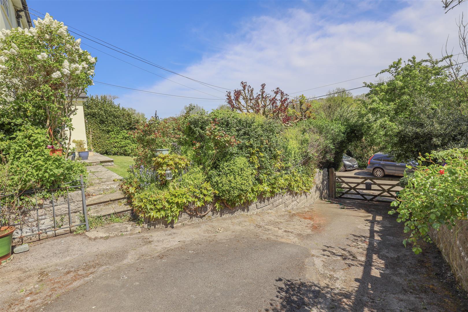 Tre Aubrey Cottages, Llantrithyd, Nr Cowbridge, Vale of Glamorgan, CF71 7UE